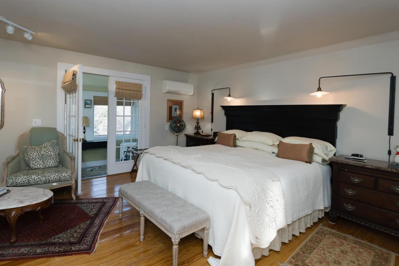 Captain Freeman Inn Brewster Extérieur photo